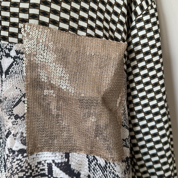 Zara top size medium. Looks great with tights and boots. - Picture 2 of 5